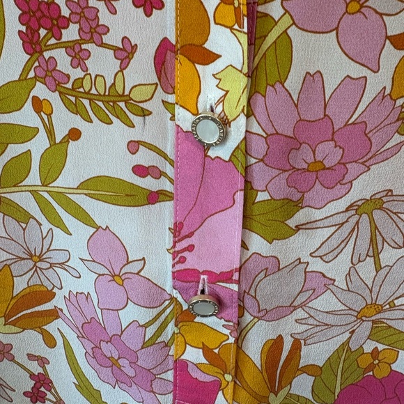 Spartina 449 100% Silk Cora Blouse Size Medium Heywards Rate Floral Like New - Picture 5 of 7